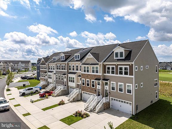 3rd image of 35372 Wright Way