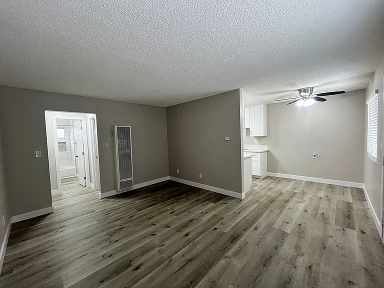 0033 BERRO ASSETS BUILDING — Photo 6
