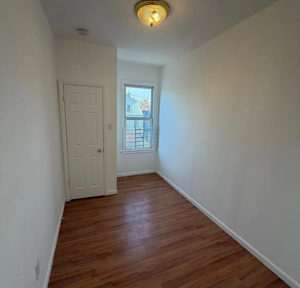 3 bed, $2,200 — Photo 3