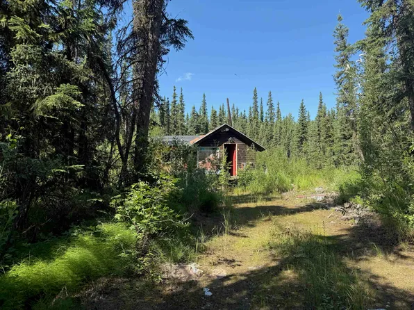 901 Ski Boot Hill Rd, Fairbanks, AK 99709