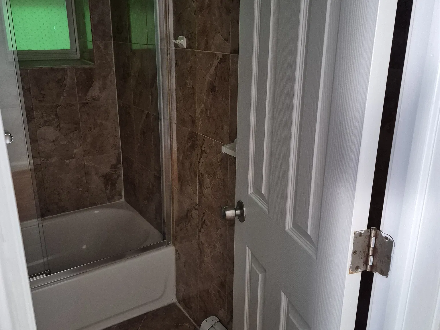 712 Banner Ave — Photo 3