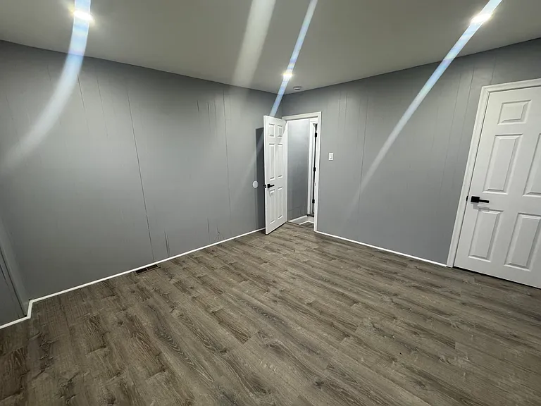 608 Sycamore St — Photo 10