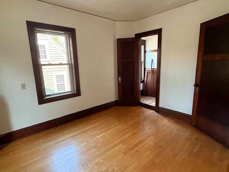 1825 Regent St — Photo 16