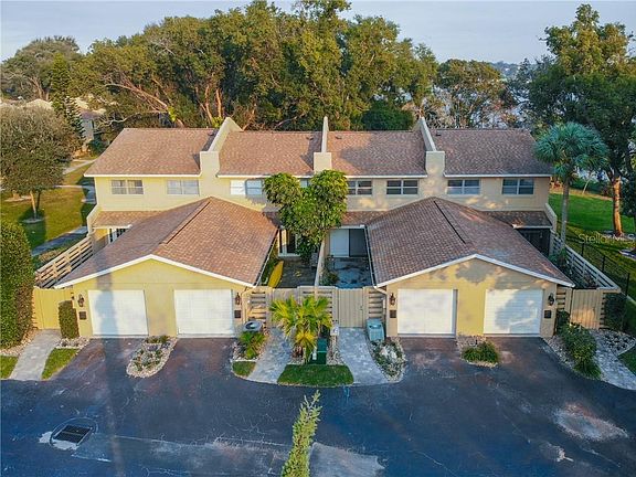 2nd image of 934 Park Lake Cir #43
