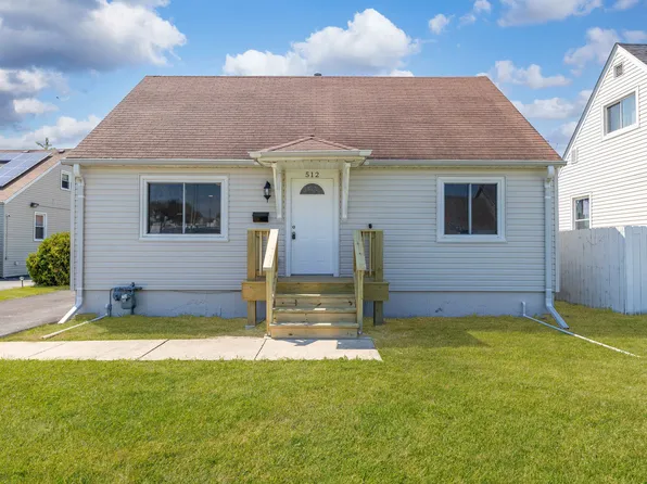 512 Englewood Ave, Bellwood, IL 60104