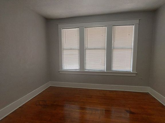 4th image of 888 N Willett St