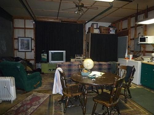 3rd image of 835 Pine Tower Cir