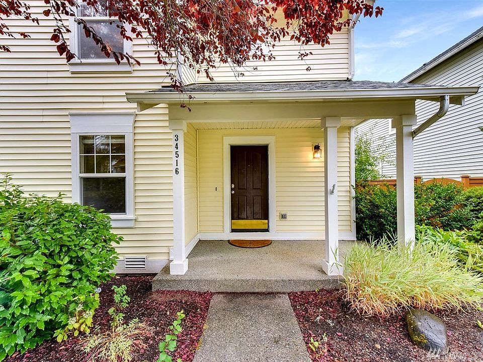 1st image of 34516 Cottonwood Dr SE
