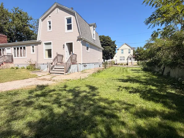 2 S Dover Ave, Somerset, NJ 08873