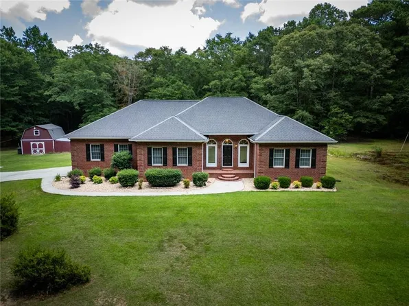 606 Higgins Rd, Jackson, GA 30233