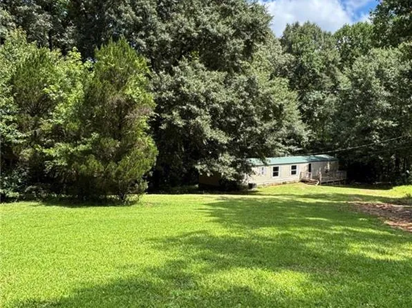 110 N Cove Dr, Hogansville, GA 30230