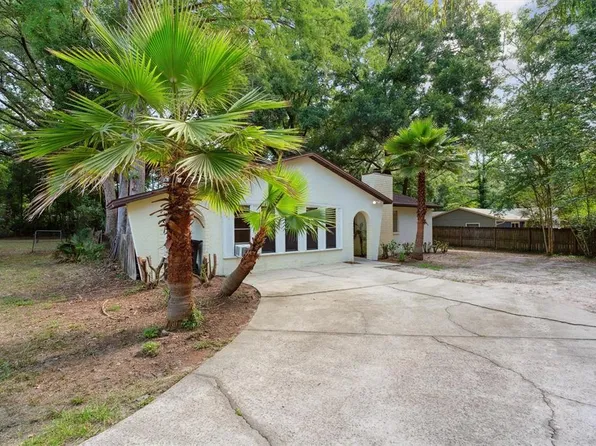 1211 SW 81st Dr, Gainesville, FL 32607