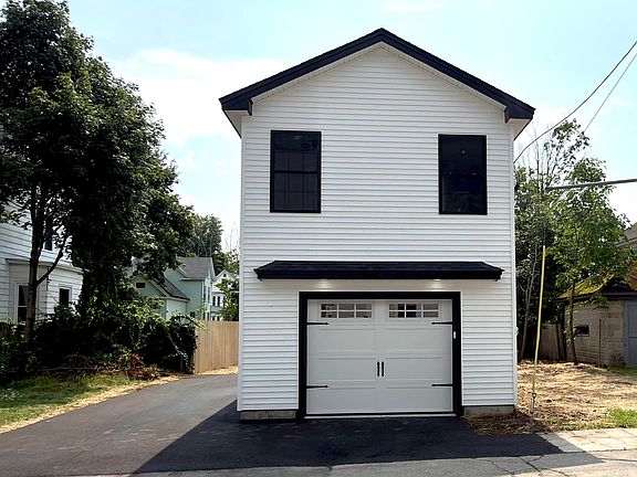 2nd image of 1 Pleasant Avenue