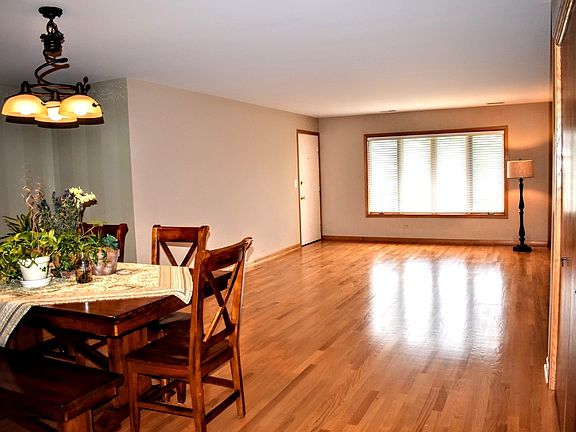 2nd image of 10 Saint Moritz Dr Unit 201