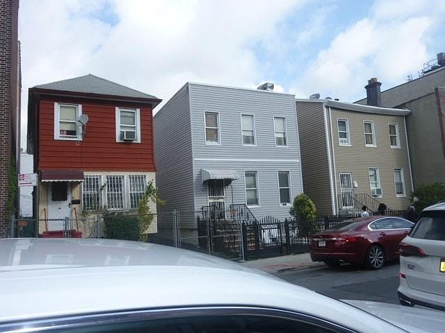 1st image of 139-141 145 Erasmus St
