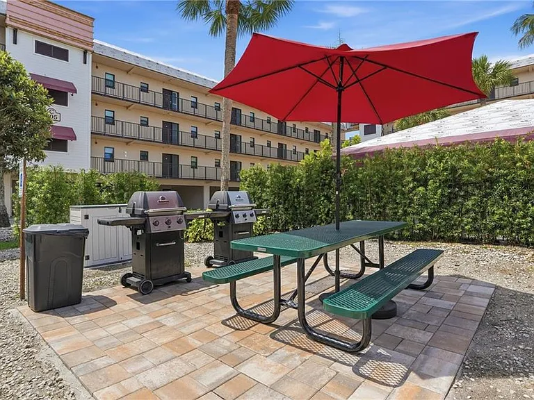 803 River Point Dr #107B — Photo 20