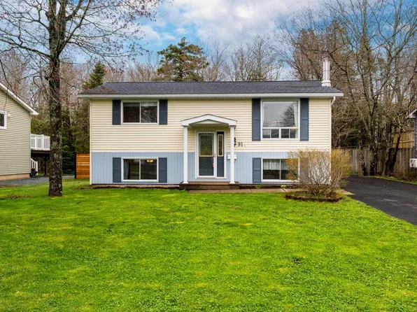 91 Cavalier Dr, Halifax, NS B4C 3K6