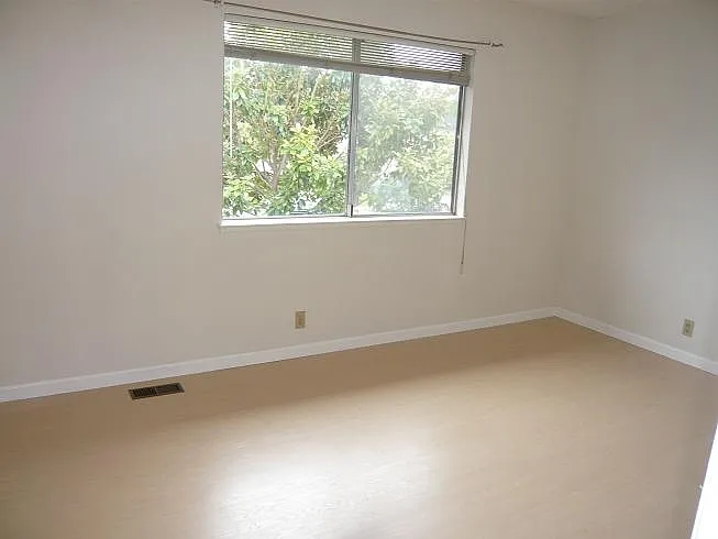 34740 Skylark Dr #2 — Photo 7
