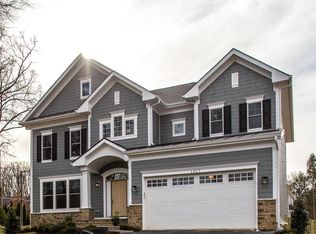 2012 Labrador Ln, Vienna, VA 22182