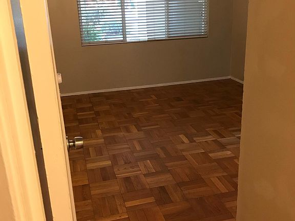 5th image of 3278 Emerson St