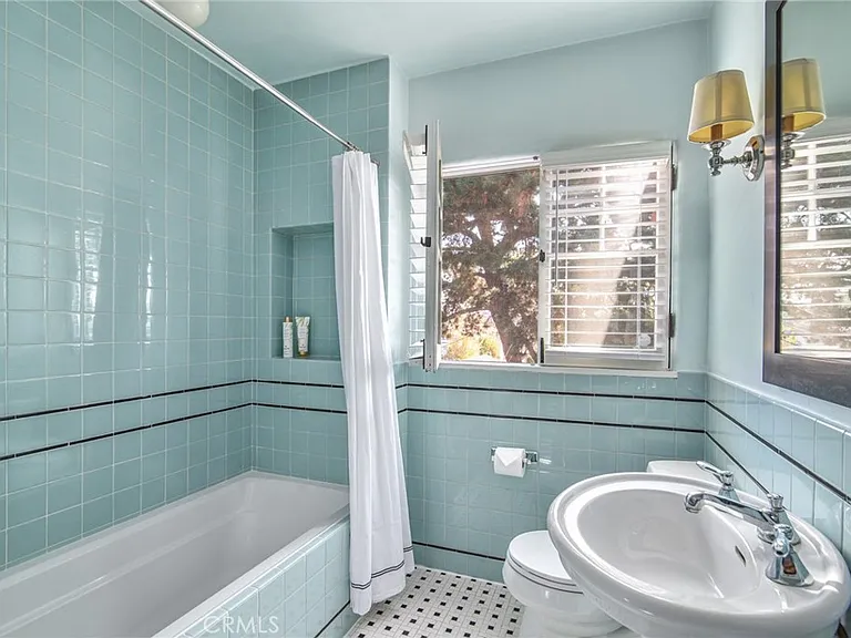 8246 W 4th St — Photo 27