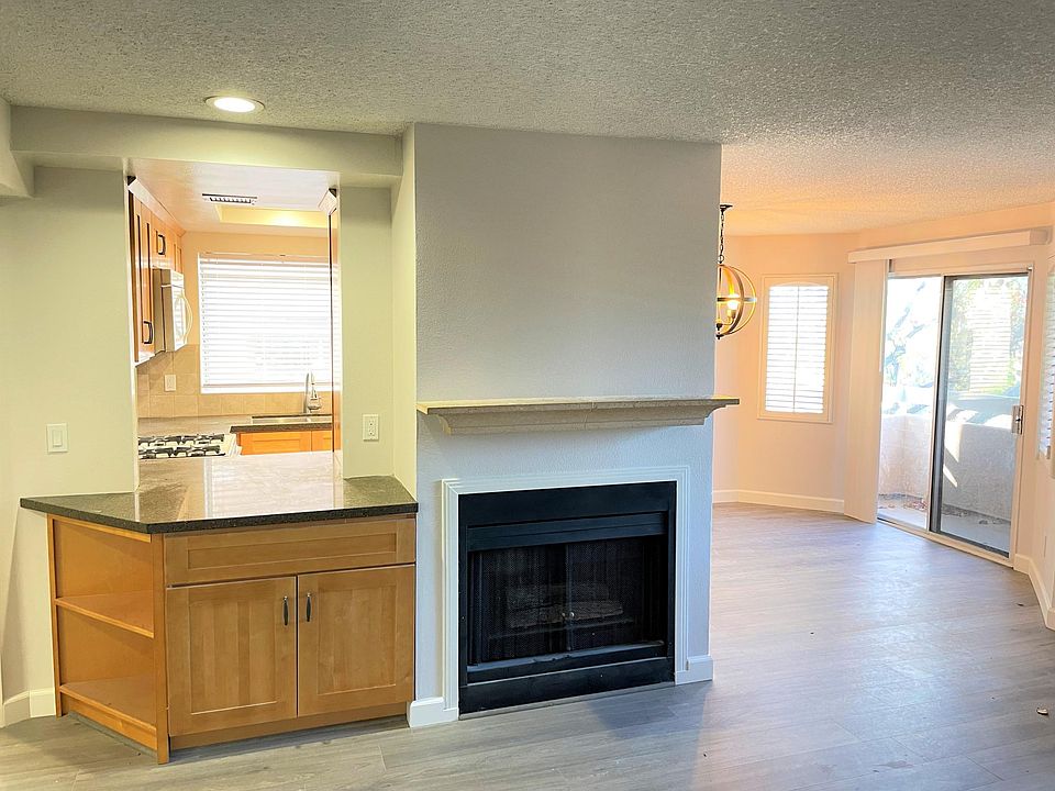 1st image of 19808 Sandpiper Pl