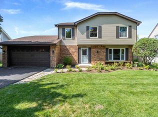1453 Encina Dr, Naperville, IL