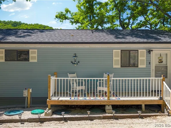 131 Walnut Dr, Lake Ozark, MO 65049