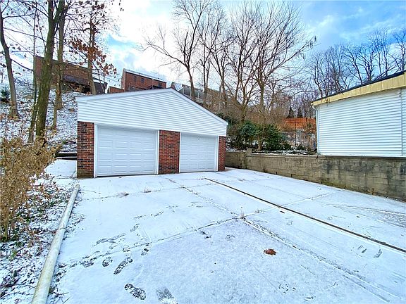5th image of 2130 Pauline Ave