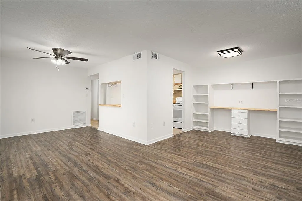 2 bed, 2.0 bath, 960 sqft, $1,400 — Photo 1