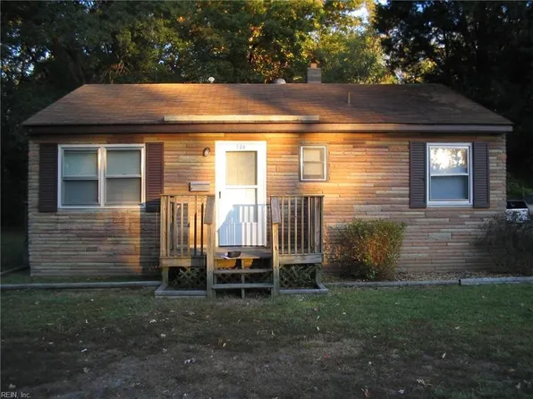 526 Taliaferro Rd, Newport News, VA 23603