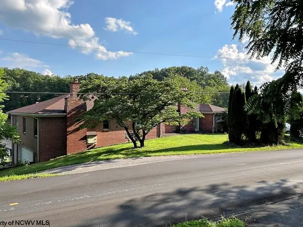 18 Lakeside Dr, Beverly, WV 26253