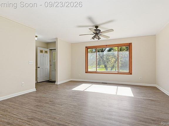 4th image of 4238 Norton Rd