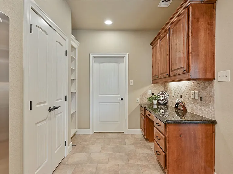 4008 Noirmont Ct — Photo 9