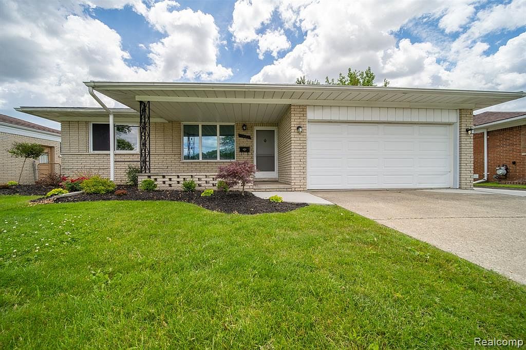 13420 Diena Dr Warren MI 48088 Zillow