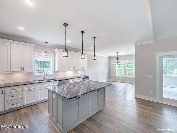 3rd image of 7063 Healy Haven Ln NE