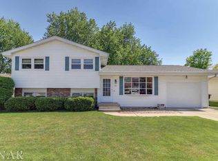 1811 Johnson Dr, Normal, IL 61761