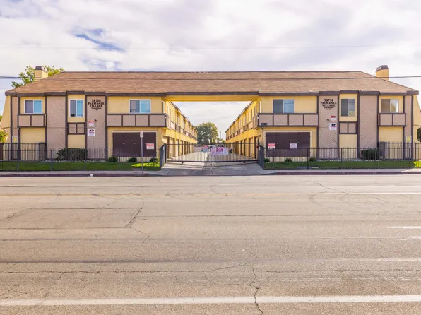 38710 10th St E APT 21, Palmdale, CA 93550