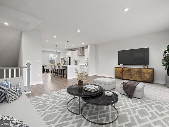 7th image of this home