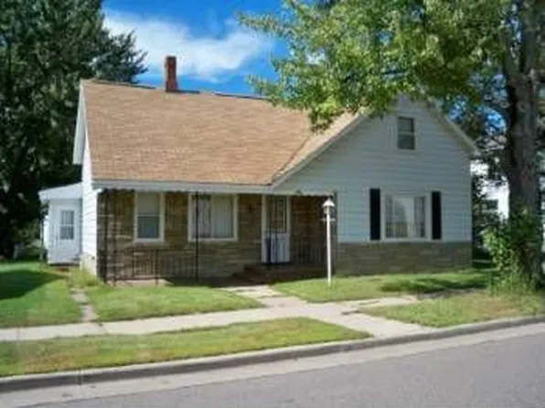 306 N State St, Merrill, WI 54452