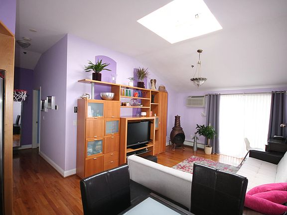 3rd image of 62-48 Mount Olivet Cres #3G