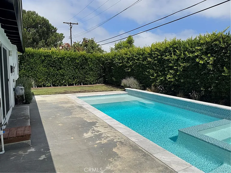 2831 Francis Ln — Photo 25