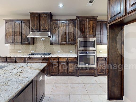 5th image of 4413 Tortuga Ln