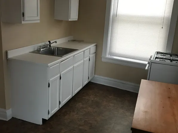 1049 Chicago Ave APT 2E, Evanston, IL 60202