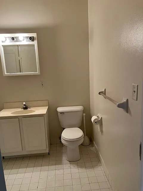 3 bed, 1200 sqft, $1,950 — Photo 4