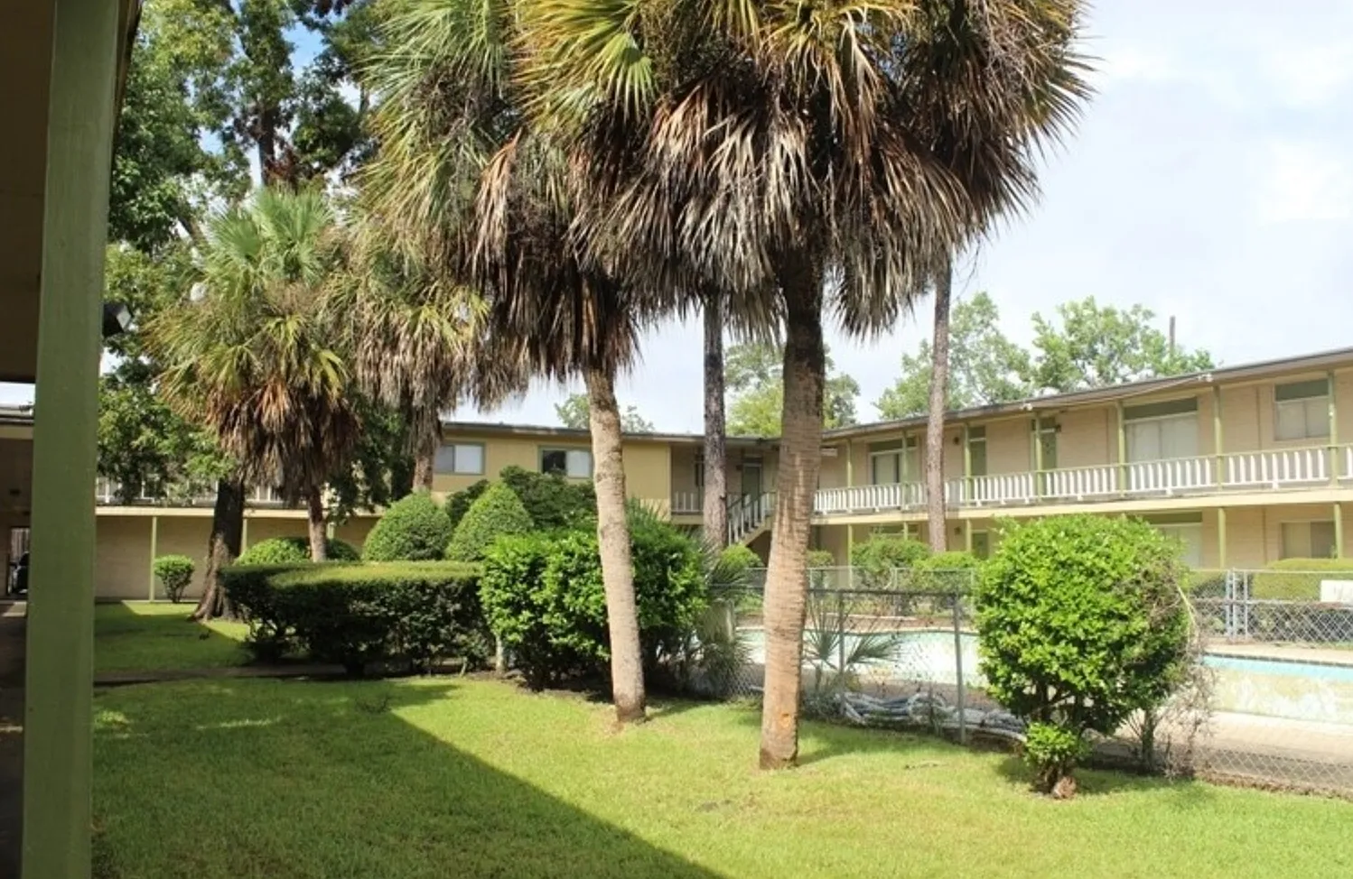 Linkwood Garden Apartments — Photo 1
