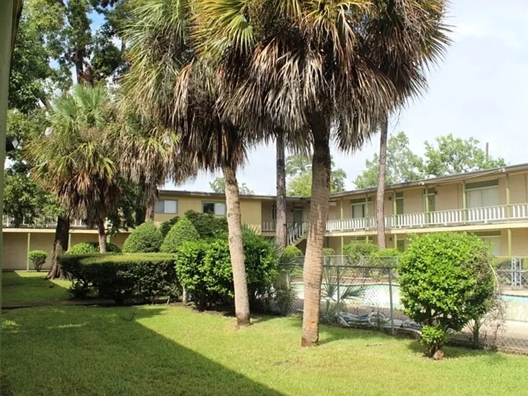 Linkwood Garden Apartments — Photo 1