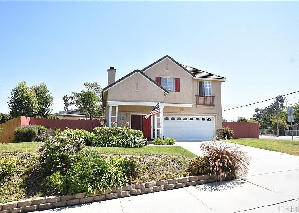 1st image of 2636 Mesa Dr