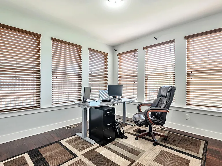 1001 Ryecroft Ln — Photo 14