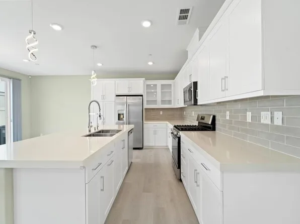 2310 Zeus Ct, Spring Valley, CA 91977